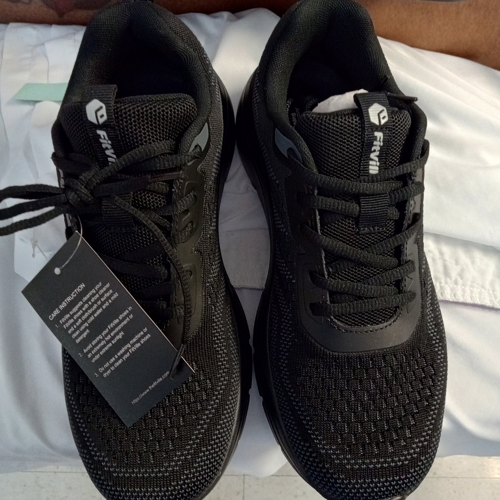 Women's shoes